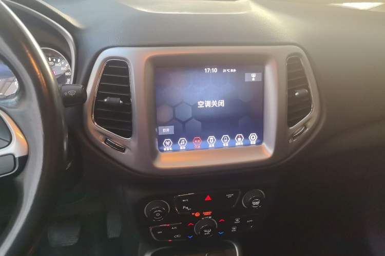 Used Jeep Compass 2017 200T Automatic Family Edition