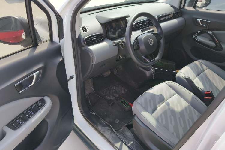 Used Leapmotor T03 2024 200 Lite Edition Driver Seat