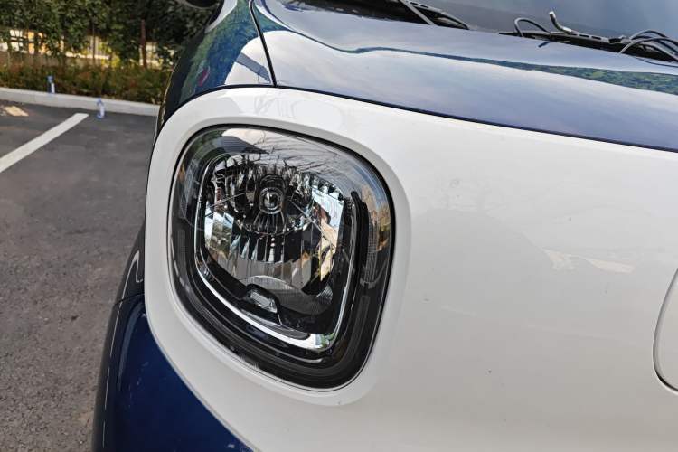 Used Bestune Pony 2026 222km Colorful Horse Right Front Headlight