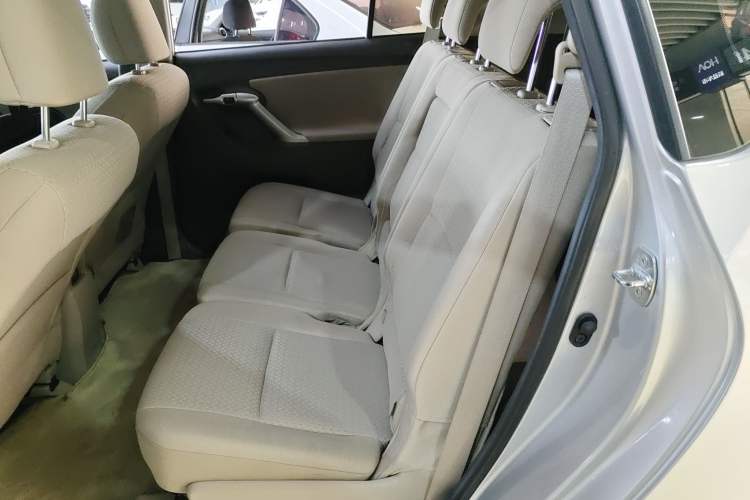 Used Toyota Verso 2014 Starlight 180E CVT Elite Edition Left Rear Seat
