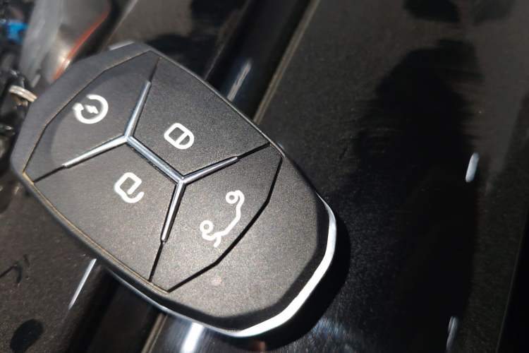 Used Lynk & Co 02 2021 2.0TD Automatic Two-Wheel Drive "Jin" Champion Edition Vehicle Key