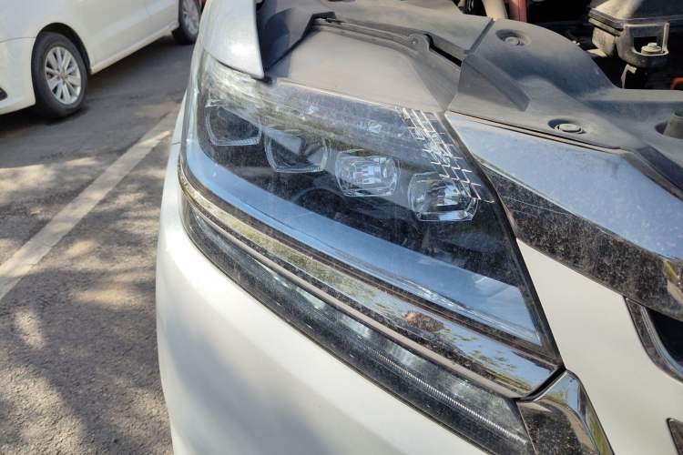 Used Honda Elysion 2019 2.0L Hybrid Luxury Edition
