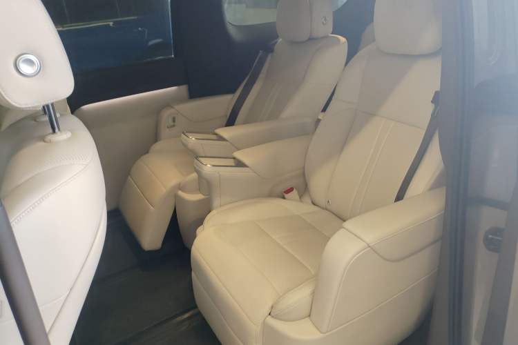 Used Li Auto MEGA 2024 Ultra Model