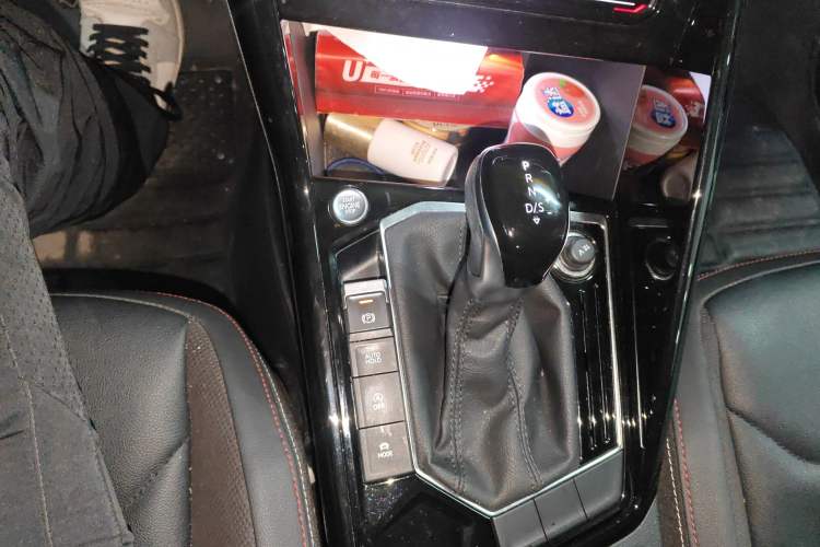 Used Volkswagen Tayron 2022 280TSI Two-Wheel Drive Luxury Smart Connectivity Version
