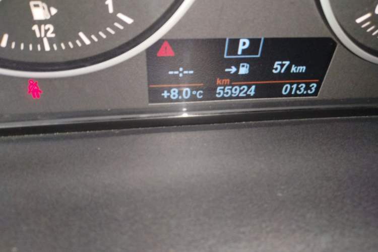 Used BMW 2 Series 2015 220i Convertible Coupe Leading Model
