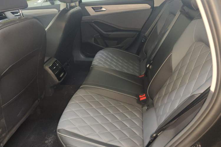 Used Volkswagen Sagitar 2023 300TSI DSG Excellence Edition Left Rear Seat