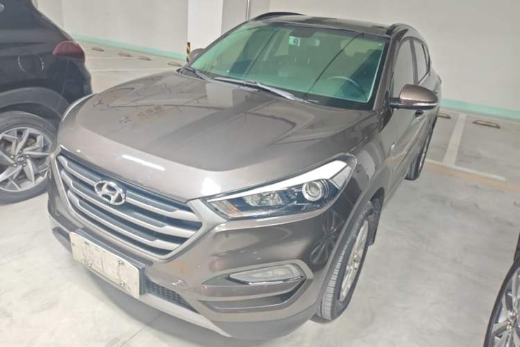 Used Hyundai Tucson 2018 1.6T Dual-Clutch Two-Wheel Drive 15th Anniversary Special Edition