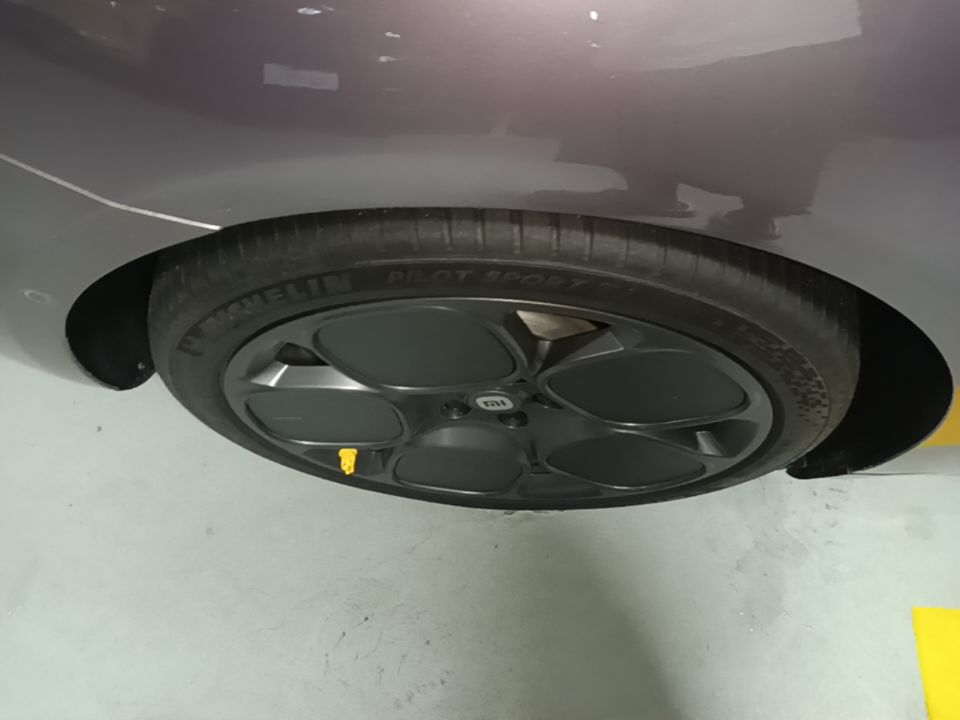 Xiaomi Auto SU7 2024 Rear-Drive Ultra-Long Range Advanced Pro-Level Intelligent Driving Version — снимка 11