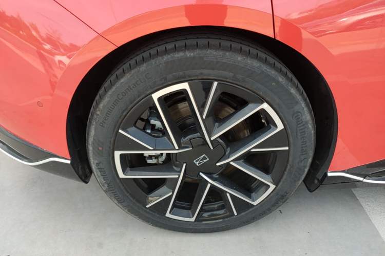 Used Avatr 06 2025 Pro Range-Extended Edition
