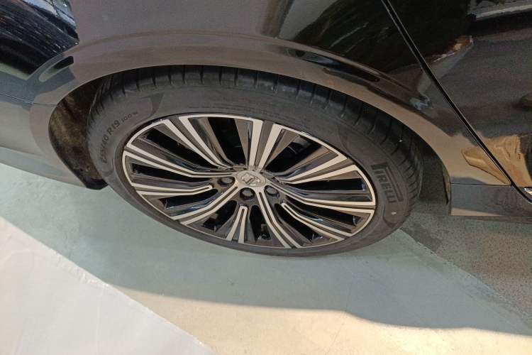 Used Volvo S90 2024 B5 Zhiyuan Luxury Edition
