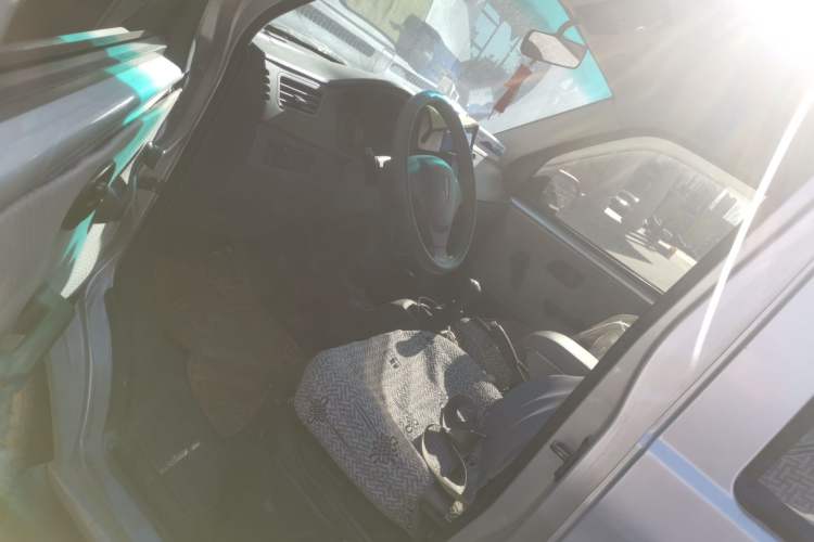 Used Jinbei Hiace X30 2013 1.3L Standard Version Driver Seat