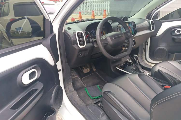 Used Roewe Clever 2022 311km QiQi BoBo Edition Driver Seat