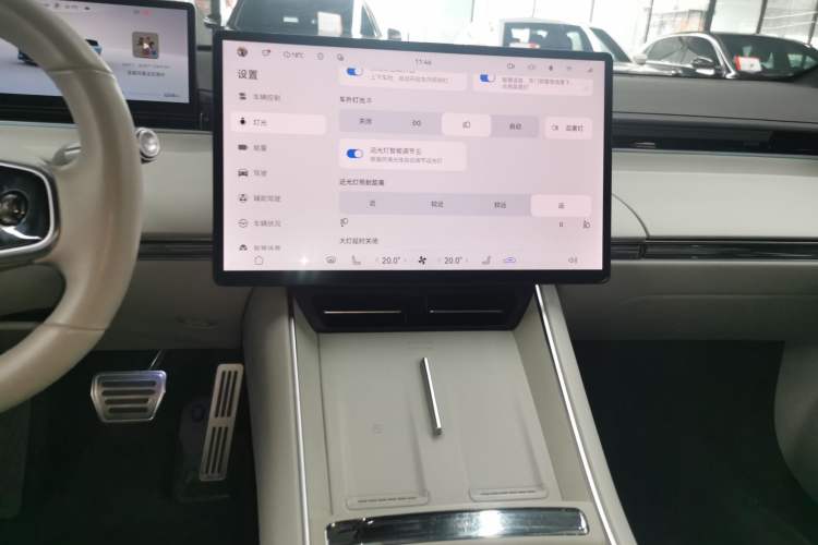 Used Hima Luxeed S7 2024 Ultra Four-Wheel Drive Flagship Edition Audio And AC Panel