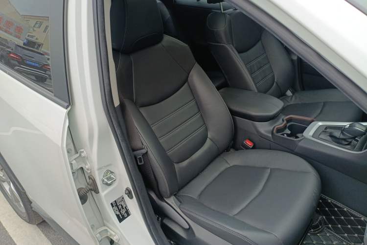 Used Toyota RAV4 2022 2.0L CVT Two-Wheel Drive Fashion Plus Edition