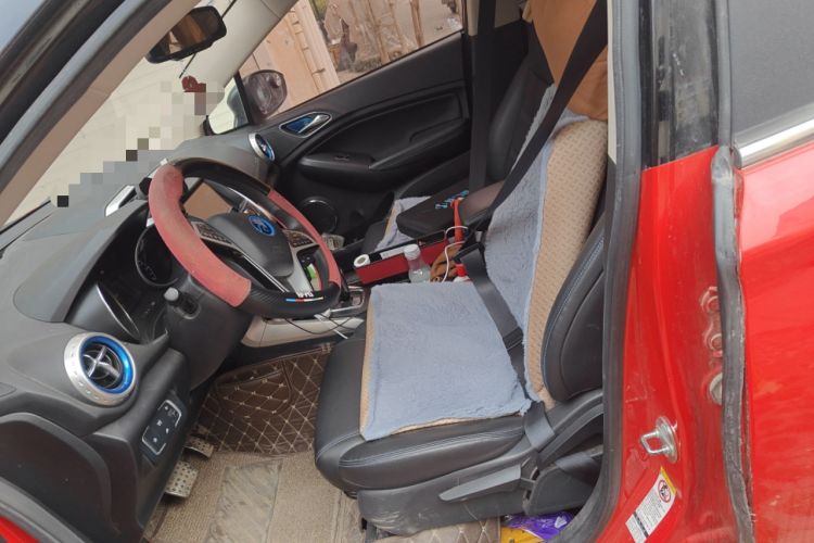 Used BYD Yuan New Energy 2018 EV360 Smart Connected Cool Model
