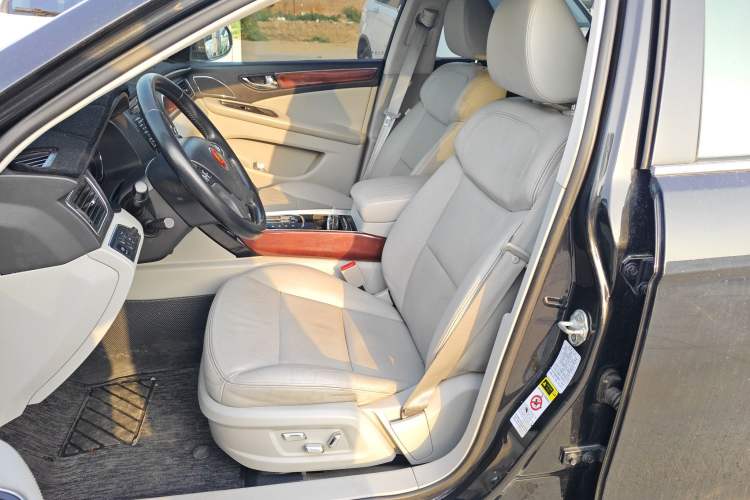 Used Hongqi H7 2013 2.0T Luxury Model
