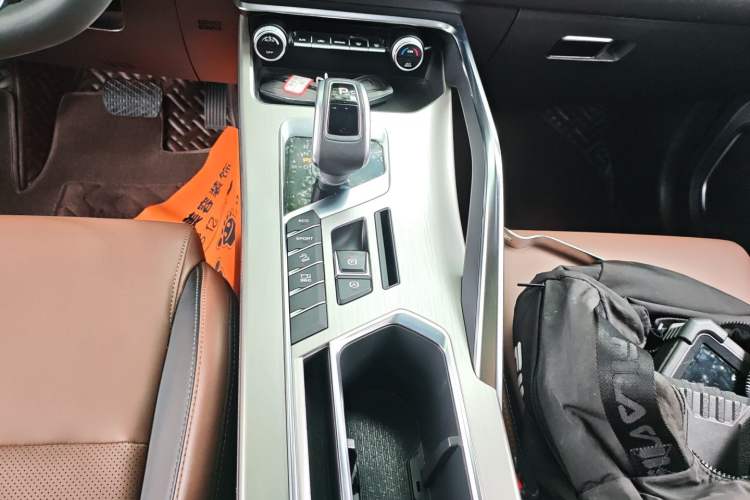 Used Geely Auto Coolray 2019 260T DCT Explorer China V Standard