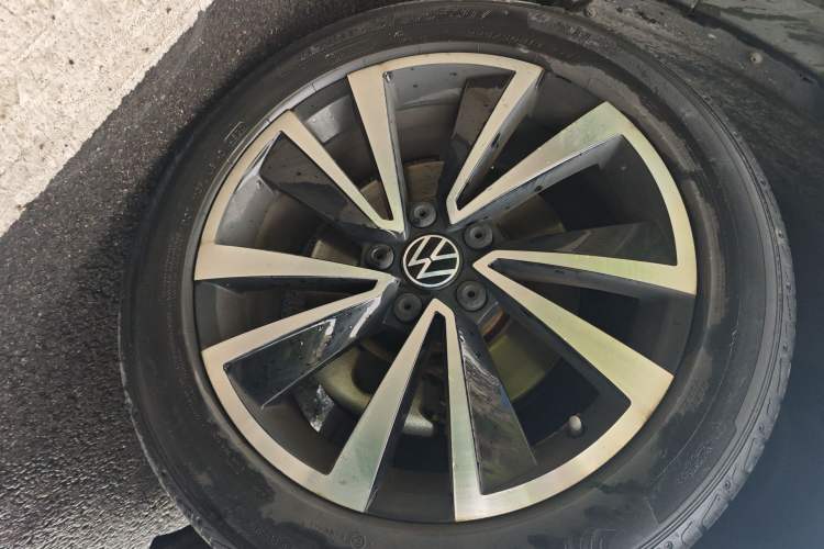 Used Volkswagen Tharu 2021 280TSI Two-Wheel-Drive Luxury Edition Right Front Wheel Hub