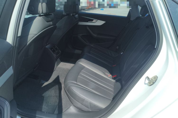 Used Audi A4L 2022 40 TFSI Luxury Dynamic Model