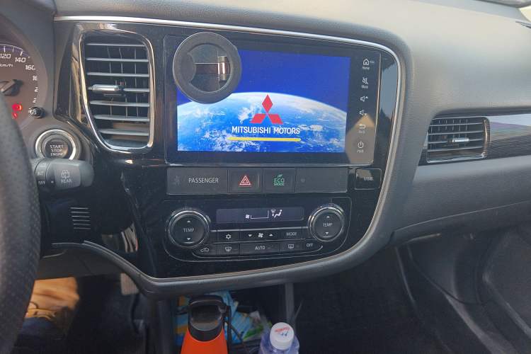 Used Mitsubishi Outlander 2016 2.4L 4x4 Elite Edition 5 Seats