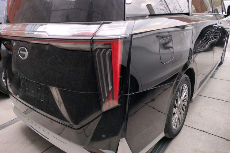 Used GAC Trumpchi M8 2023 Zongshi Series 400T Flagship Edition Exterior 3