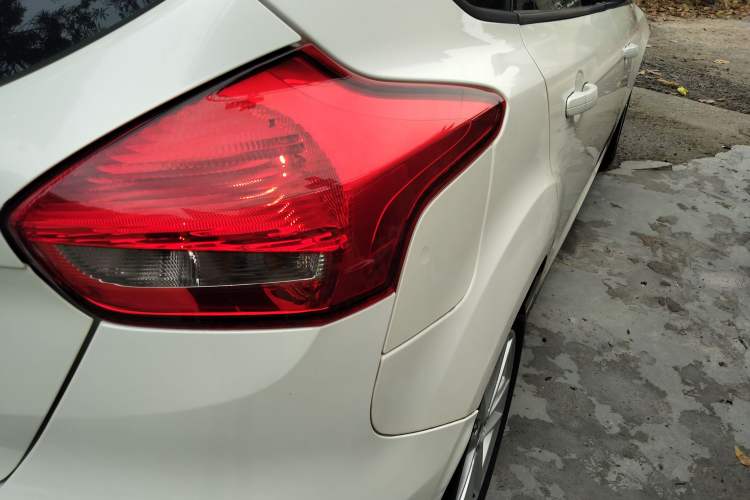 Used Ford Focus 2015 Hatchback 1.6L Automatic Fashion Edition