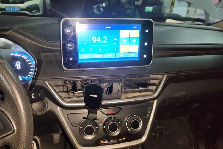 Used Wuling Hongguang S3 2019 1.5L Manual Standard Version China VI Standard
