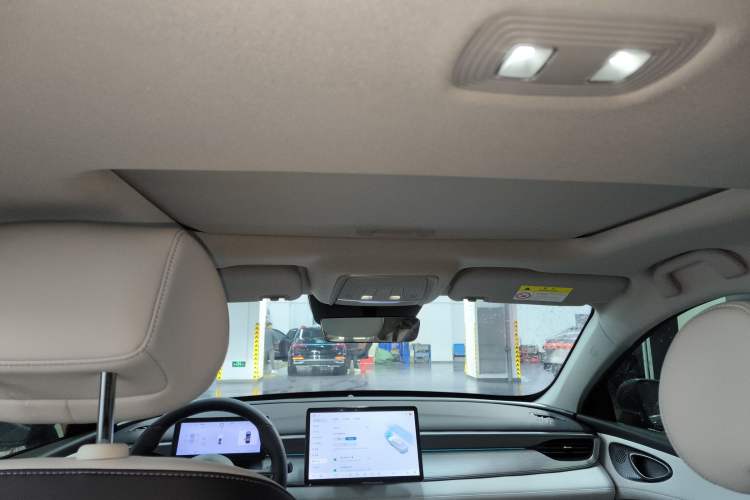 Used BYD Seal 05 DM-i 2025 DM-i Intelligent Drive 120KM Flagship Model Headliner