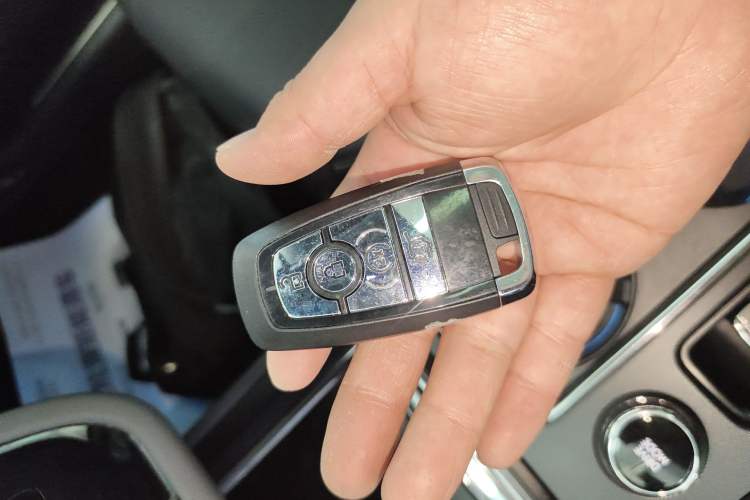 Used Lincoln Corsair 2022 Revised Version 2.0T Two-Wheel Drive Premium Edition Interior 1