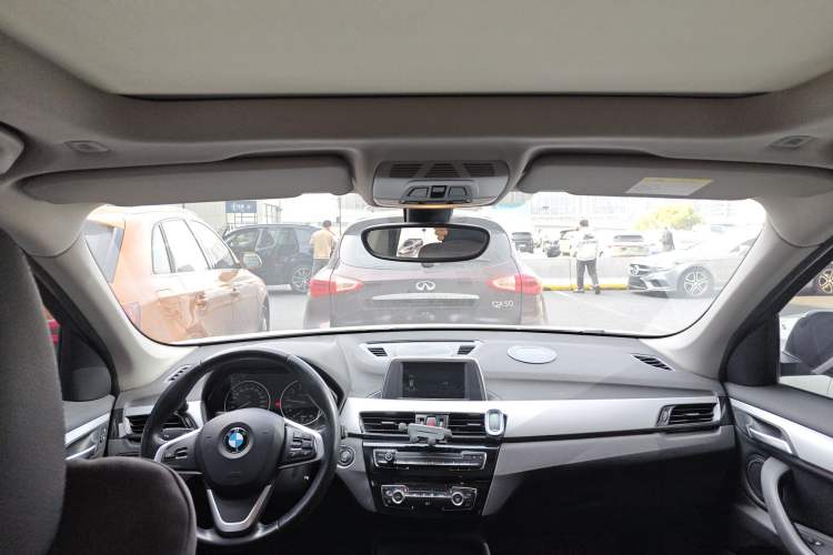 Used BMW X1 2018 sDrive20Li Leading Model
