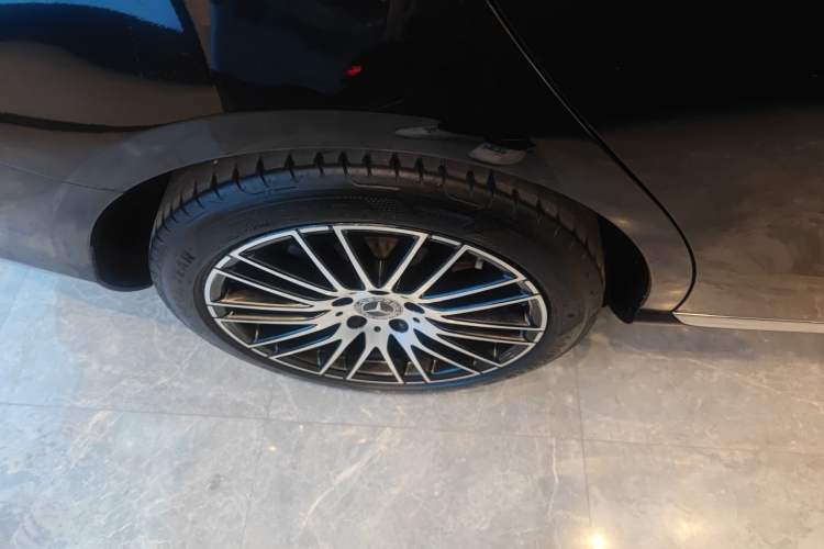 Used Mercedes-Benz C-Class 2022 Facelift C 260 L Exterior 5