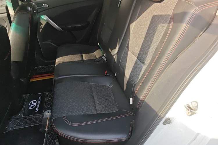 Used Cowin C3R 2015 1.5L AMT Gold Diamond Edition