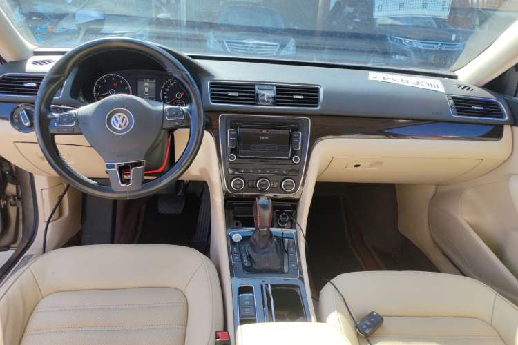 Used Volkswagen Passat 2014 1.8TSI DSG Prestige Edition