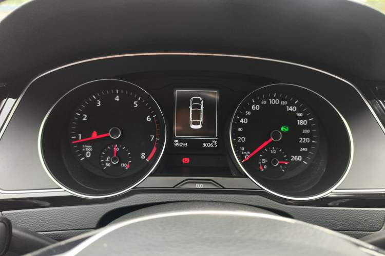 Used Volkswagen Magotan 2018 Facelift 330TSI DSG Luxury Model
