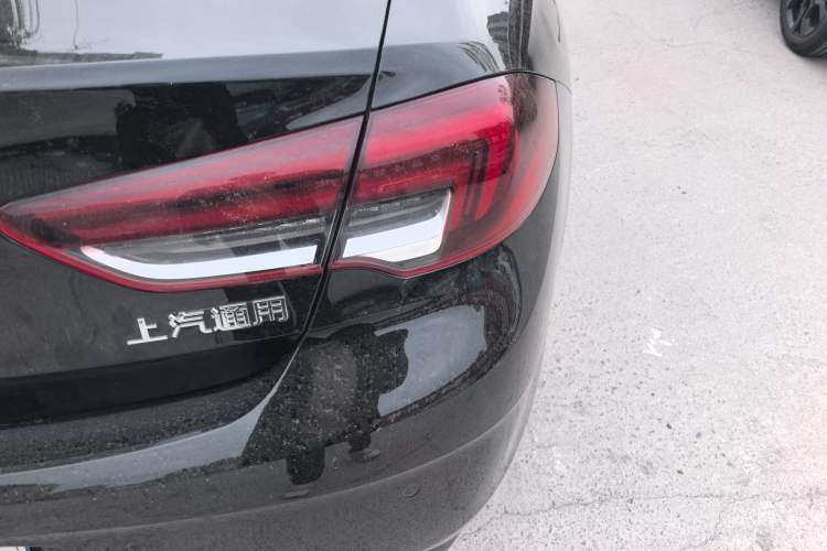 Used Buick Regal 2024 25T Deluxe Edition Right Rear Taillight