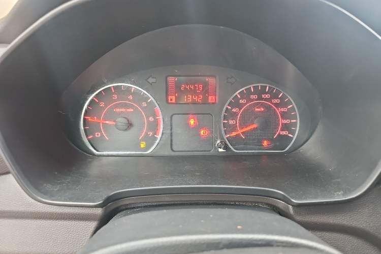 Used Wuling Hongguang V 2022 1.5L Jingqu Version Hydraulic Power Steering LAR
