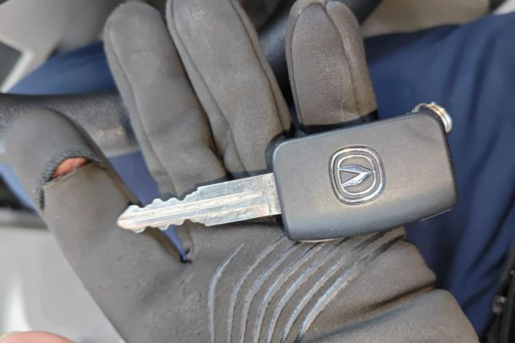 Used CHANGAN Alsvin V3 2012 1.3L Manual Luxury Version China IV Standard
