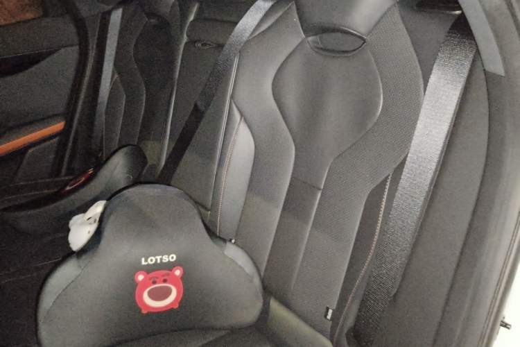 Used CHANGAN UNI-V 2023 1.5T Prestige Model Left Rear Seat