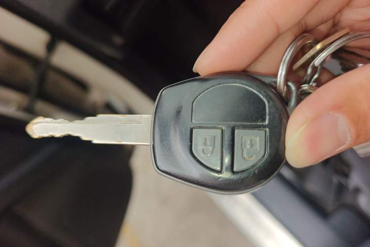 Used Suzuki Alivio 2015 1.6L Manual Comfort Model Vehicle Key