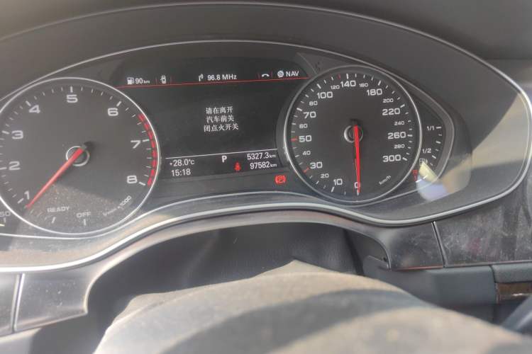 Used Audi A7 2018 50 TFSI quattro Comfort Model Odometer Close Up