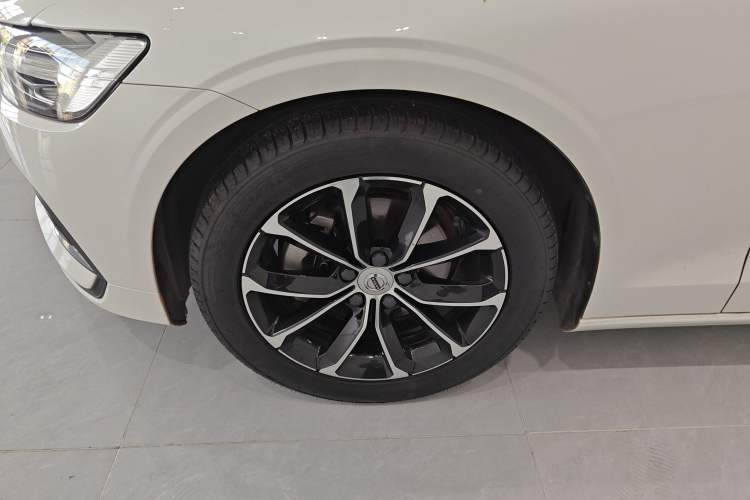 Used Volvo S60 2021 T4 Zhiyi Luxury Edition