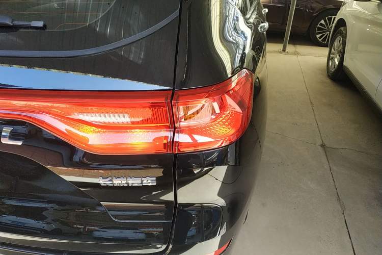 Used Haval M6 2021 PLUS 1.5T DCT Elite Smart Connectivity Model