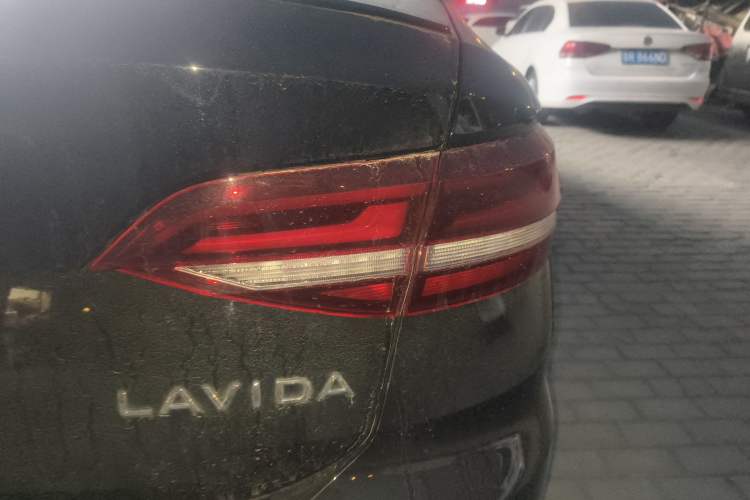 Used Volkswagen Lavida 2024 300TSI DSG Starry Sky Leading Edition
