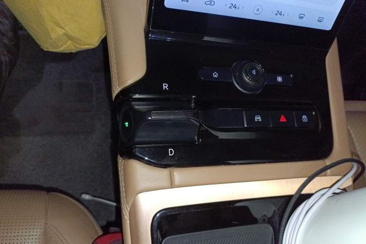 Used Nio ES8 2018 Founder Edition
