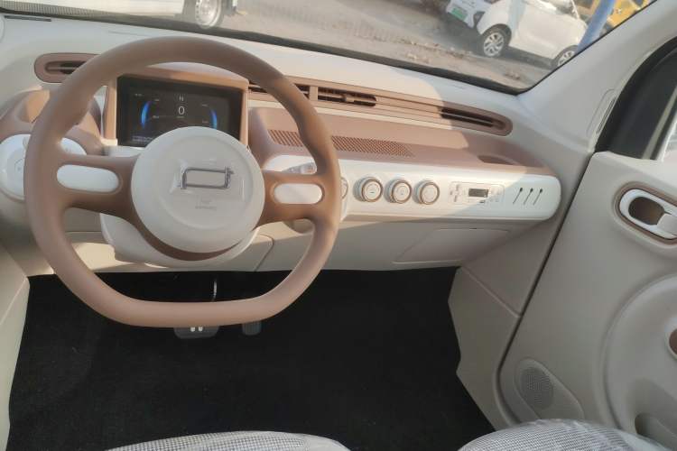 Used Bestune Pony 2026 222km Colorful Horse Center Console