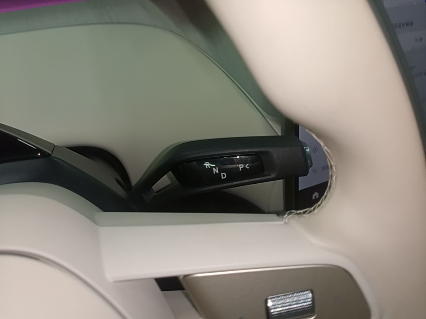 Xiaomi Auto YU7 2025 Ultra-Long Range Rear-Wheel Drive Version — снимка 16