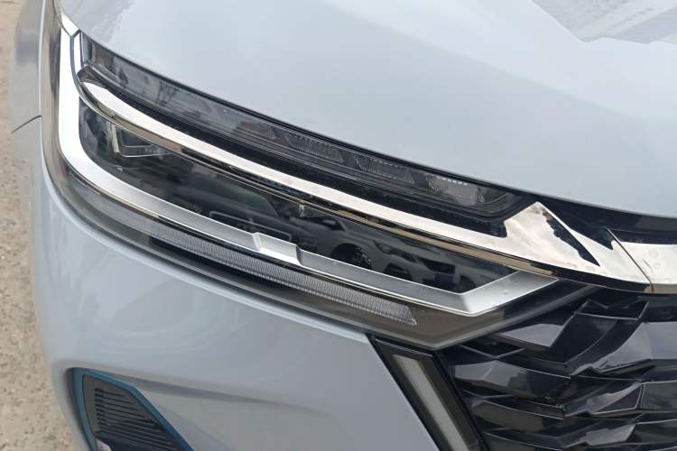 Used Chery Tiggo 8 PRO New Energy 2023 Champion Edition 1.5T 100km Glory Version Exterior 3