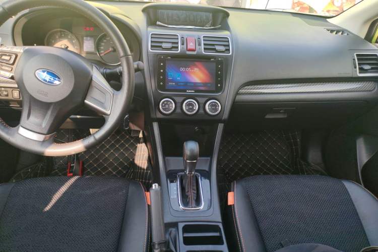 Used Subaru XV 2015 2.0i Special Edition Sport Model Audio And AC Panel