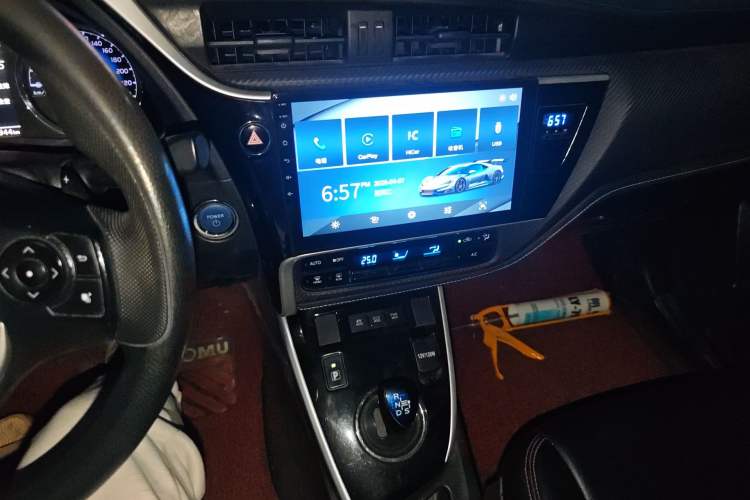 Used Toyota Levin 2017 Revised Dual-Engine 1.8H GS E-CVT Elite Sunroof Version China V Standard Audio And AC Panel