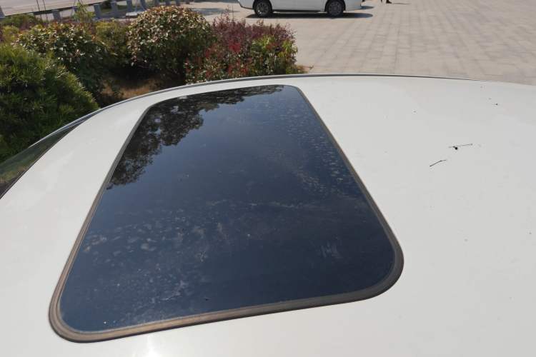 Used Mazda Mazda 3 Axela 2016 Hatchback 1.5L Automatic Luxury Model